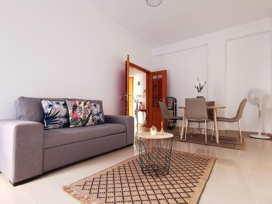 שטובל Downtown Apartment מראה חיצוני תמונה
